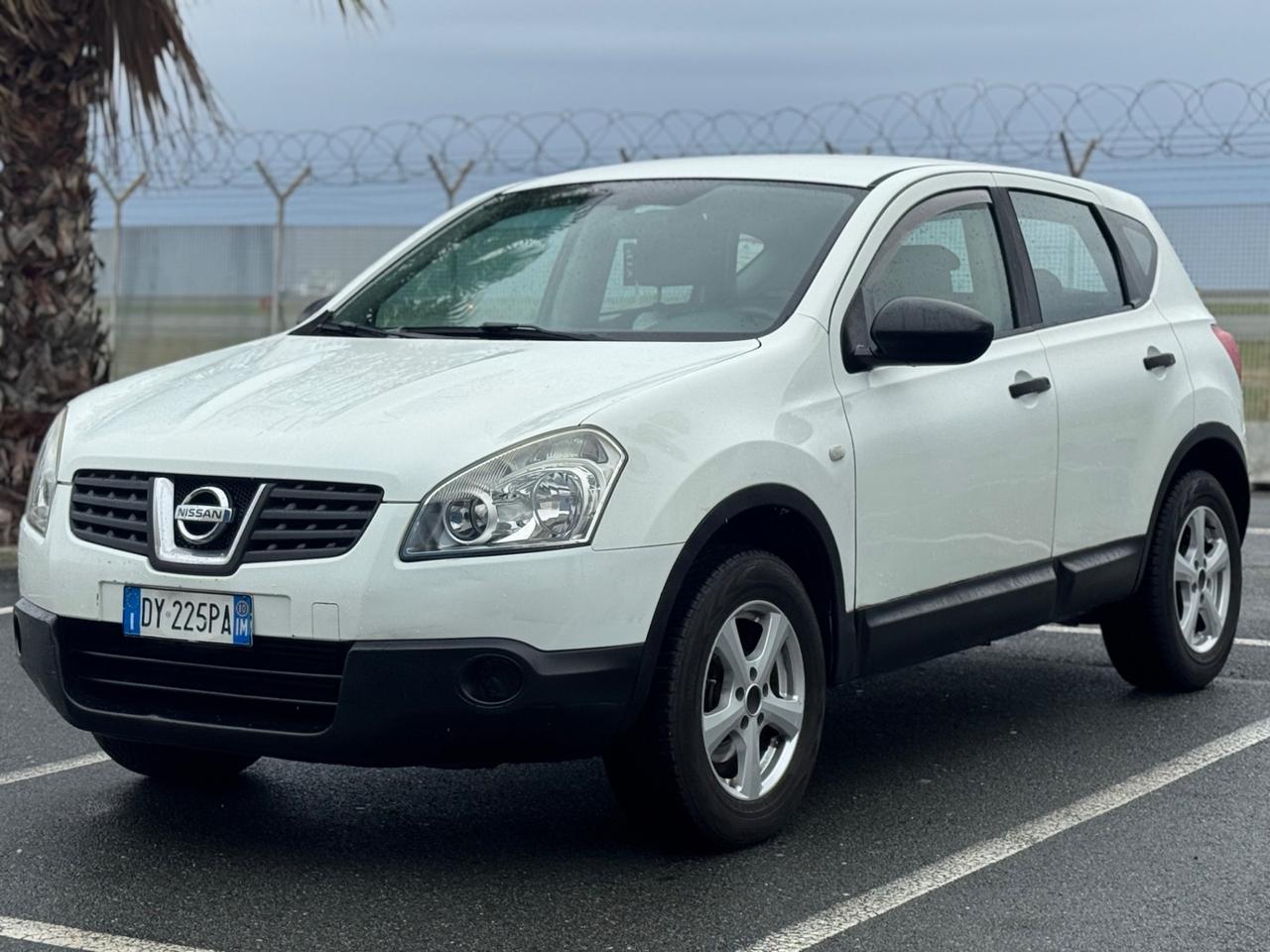 NISSAN QASHAQI 1.5 DCI SOLI 104.000 REALI!!!