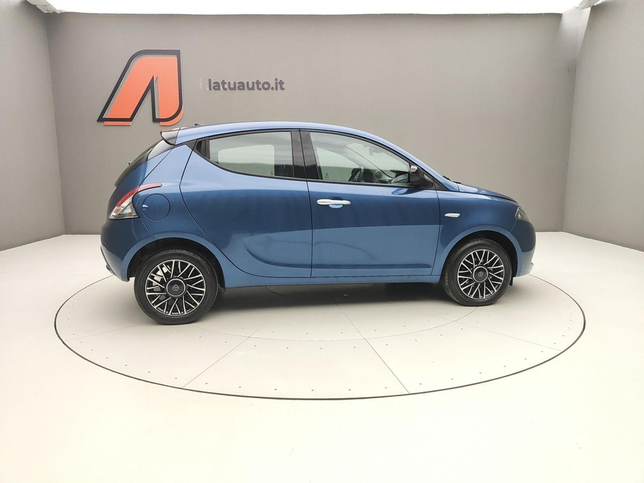 LANCIA Ypsilon III 2021 1.0 70CV HYBRID PLATINO