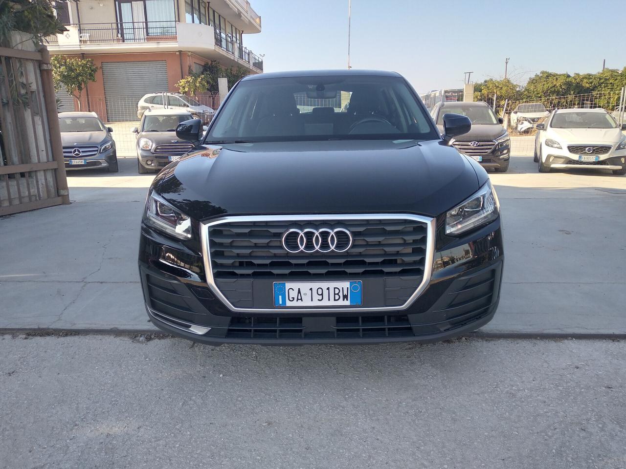 Audi Q2 30 TDI Business