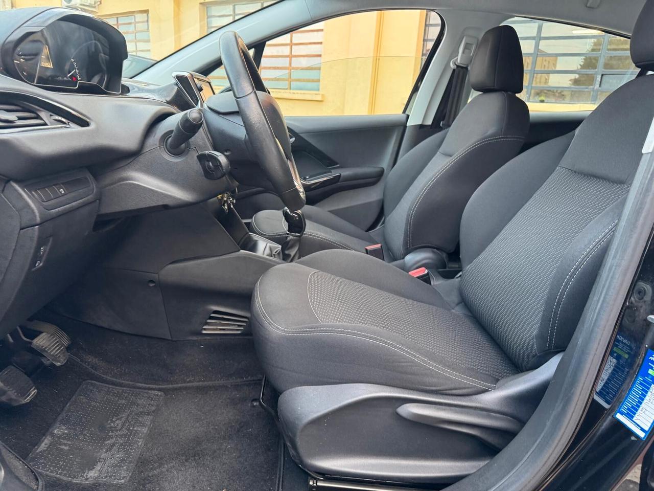 Peugeot 208 2019 1.2 Benzina 133.000 Km Cinghia Fatta