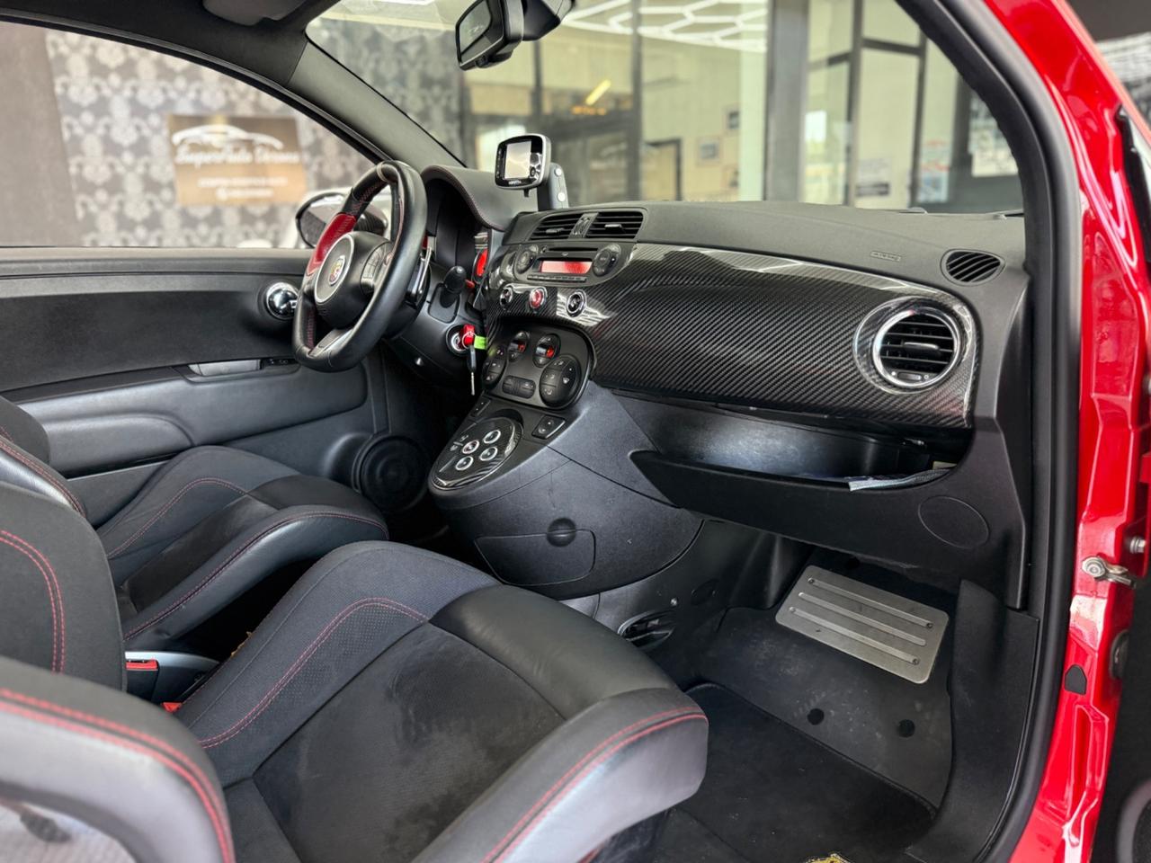 Abarth 695 ABARTH 695 TRIBUTO FERRARI 1.4 TURBO T-JET SERIE NUMERATA