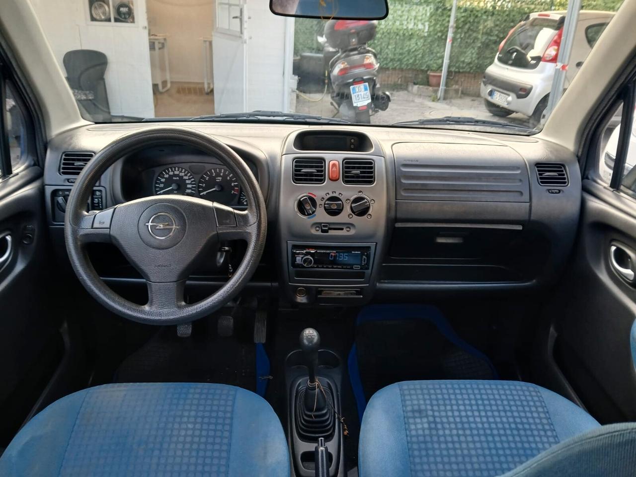 Opel Agila 1.2 16V 'Njoy
