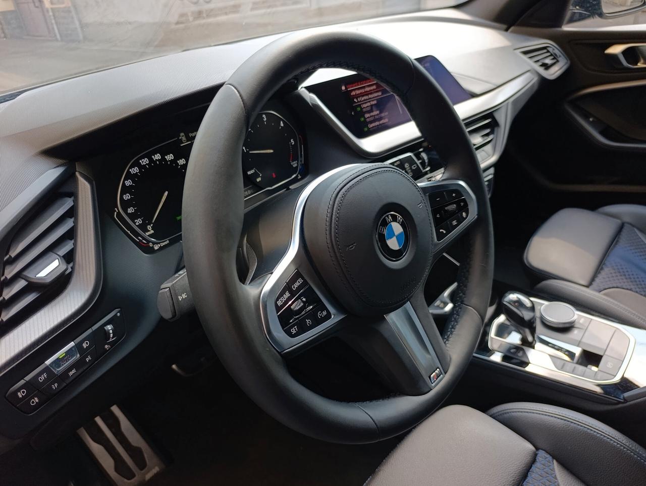Bmw 116d 5p. Msport aut. F40 ok neopatente