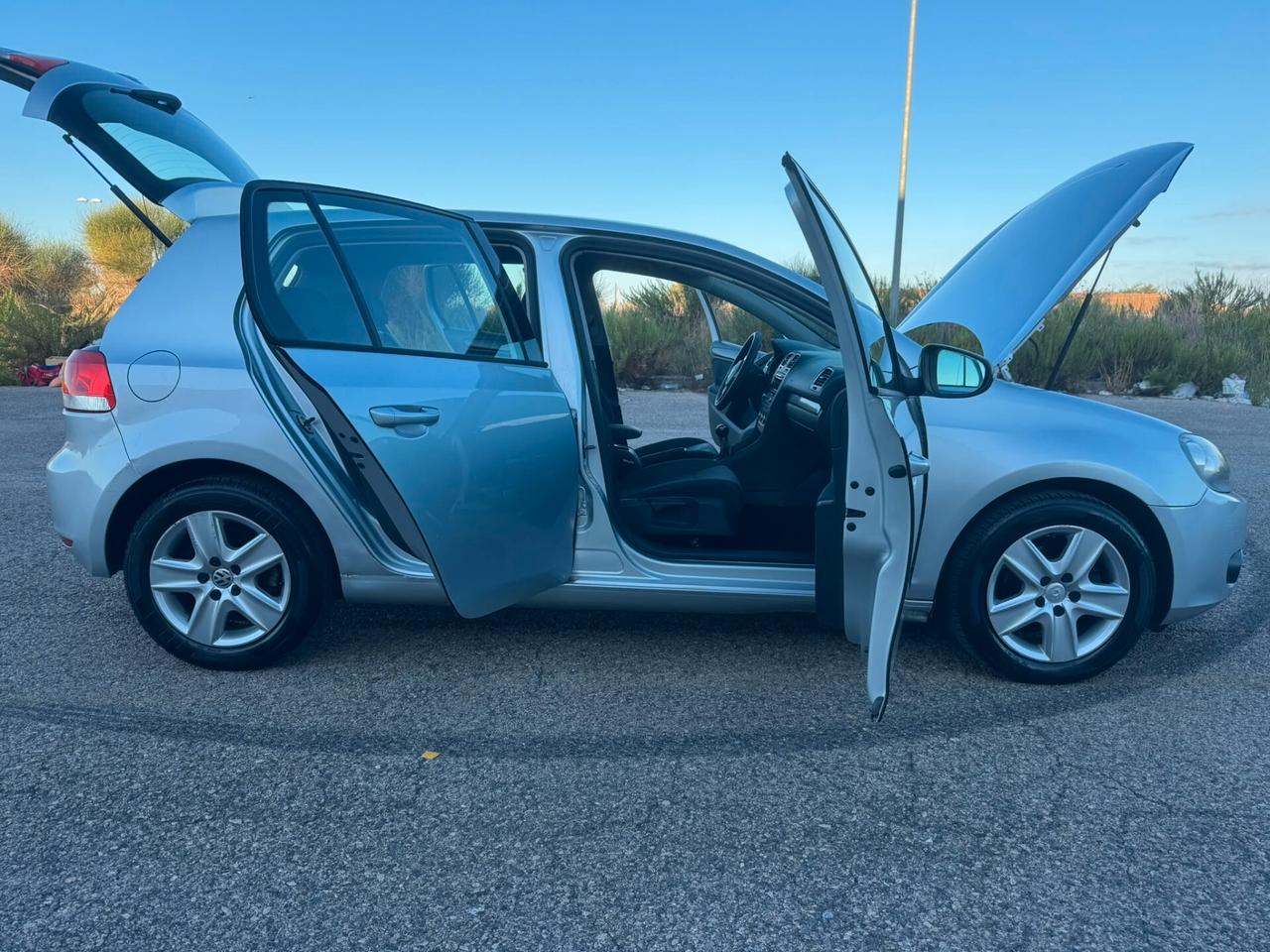 Volkswagen Golf 1.2 5 porte PER NEOPATENTATI