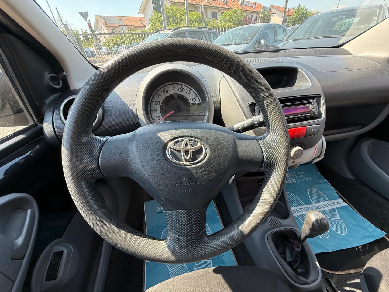 Toyota Aygo 1.0 12V VVT-i 3 porte Sol