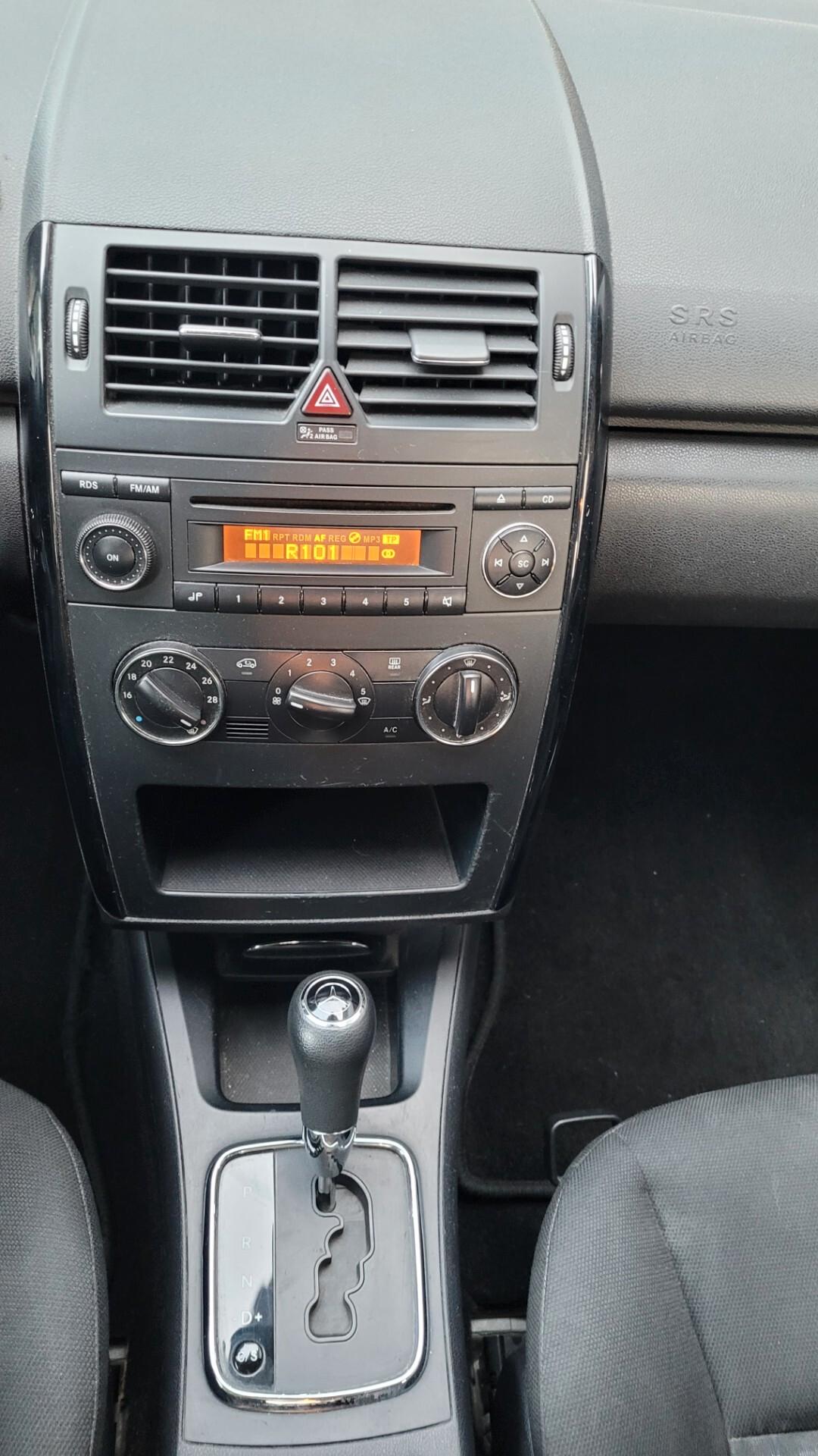 Mercedes-benz A 160 EURO 5 .. ADATTA AI NEOPATENTATI..