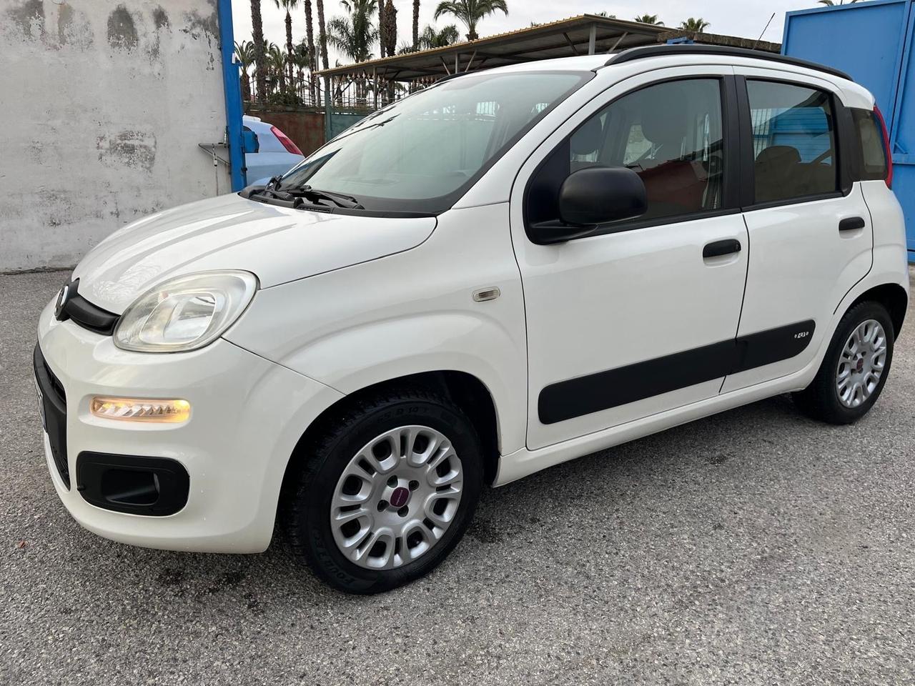 Fiat Panda -1.2 gpl-lounge-full-02/2013
