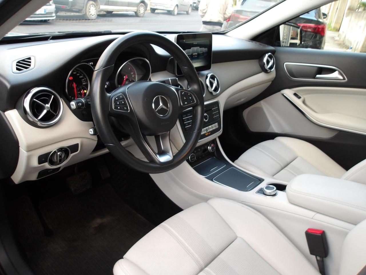 Mercedes GLA 200 d Sport auto