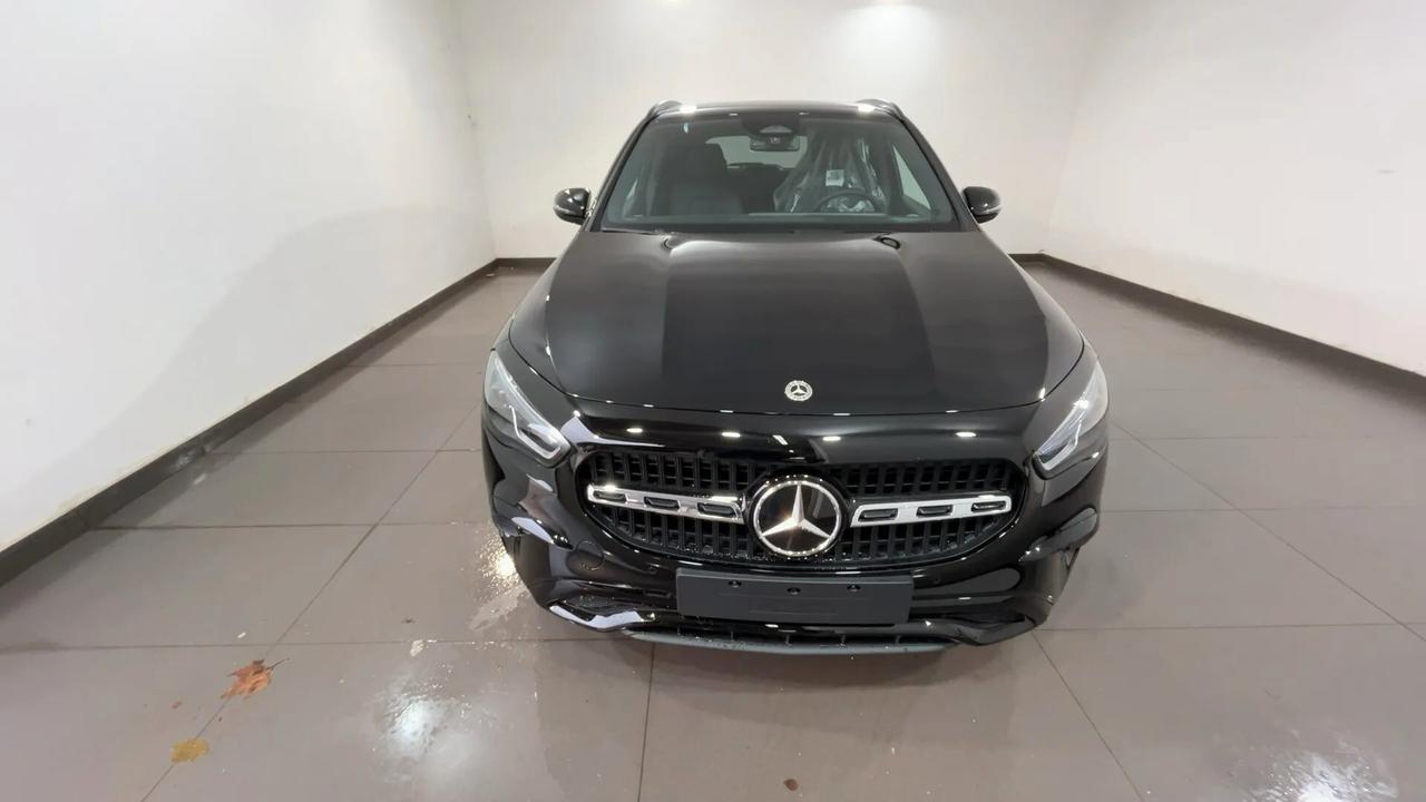 Mercedes-benz A 200 d Automatic Advanced