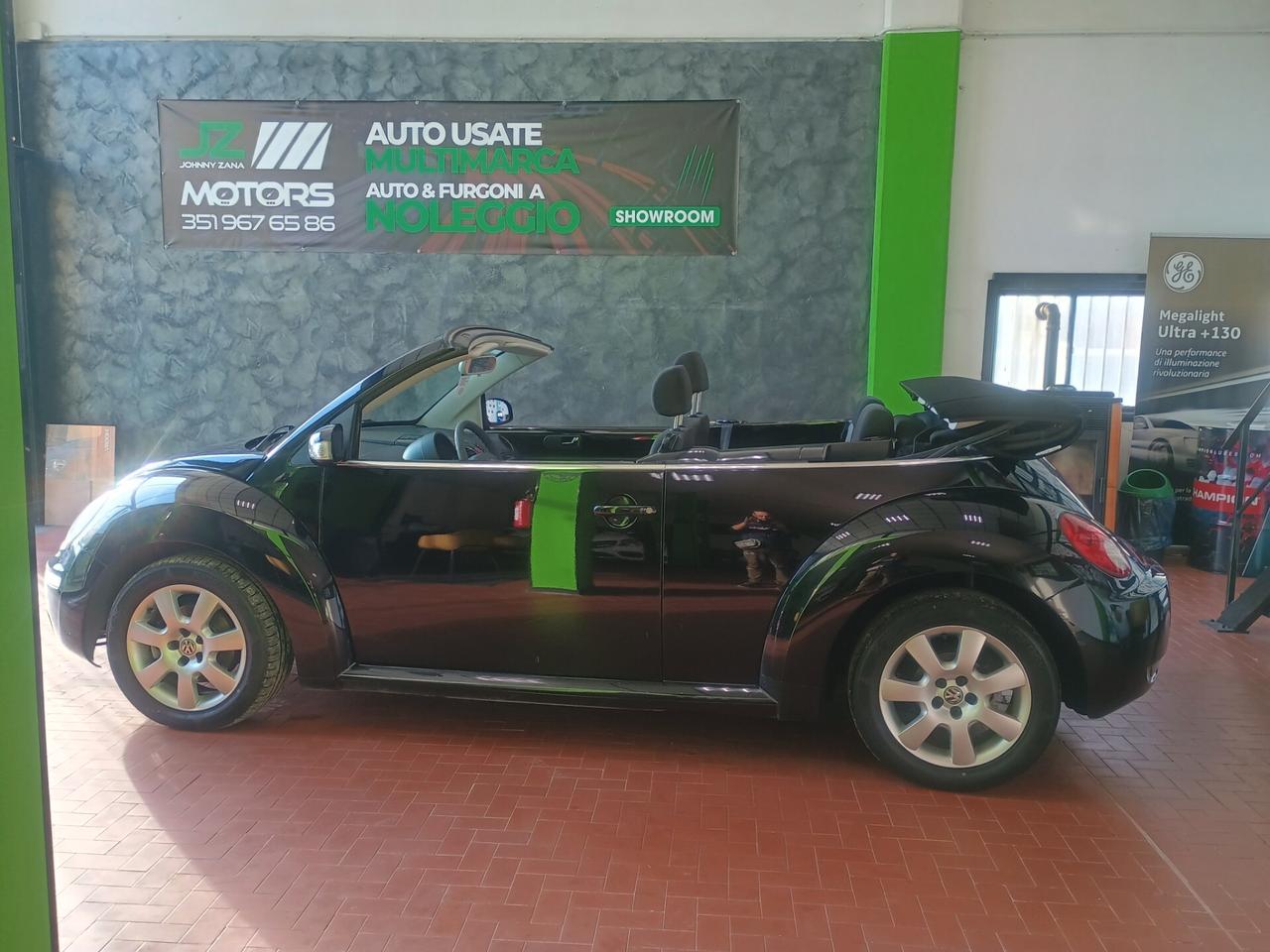 VOLKSWAGEN NEW BEATTLE CABRIO