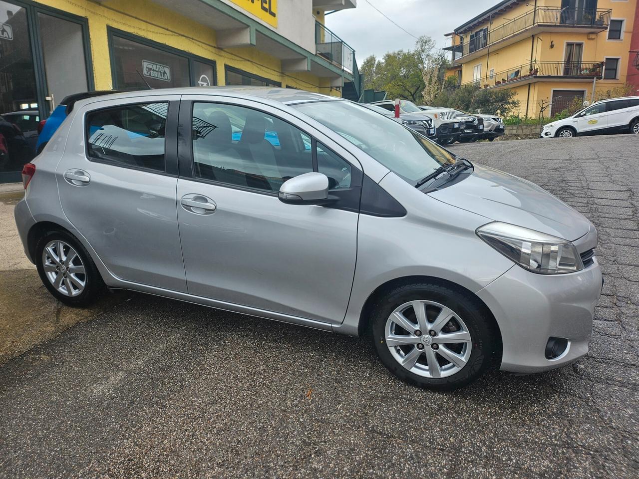 Toyota Yaris 1.4 D-4D 5 porte Lounge