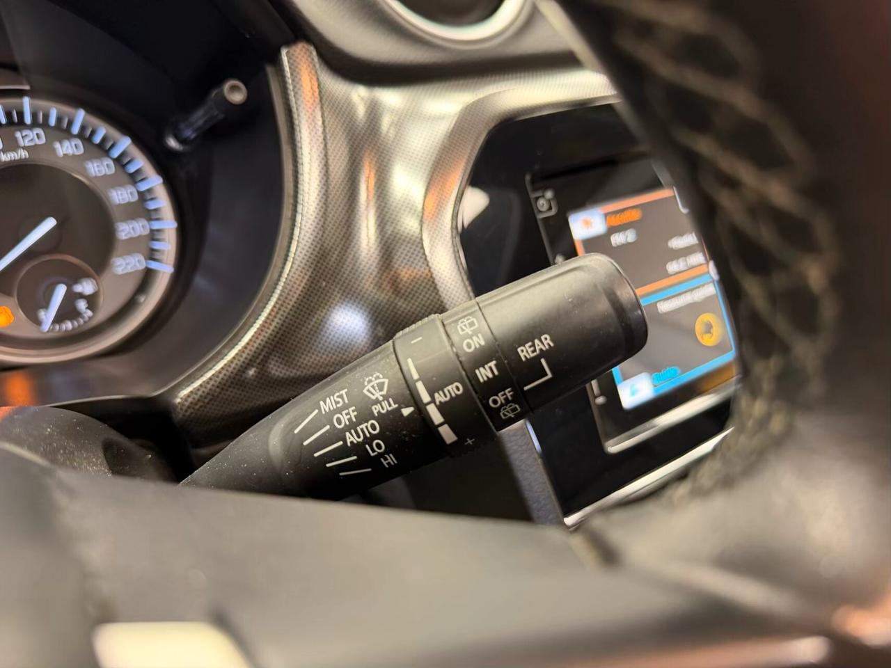 Suzuki Vitara 1.4 Hybrid Top