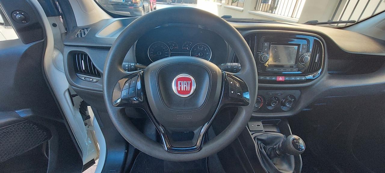 DOBLO" COMBI N1 BUSINESS 1,6 MTJ DIESEL 120 CV NAVI RETROCAMERA CRUISE SENSORI IVA COMPRESA