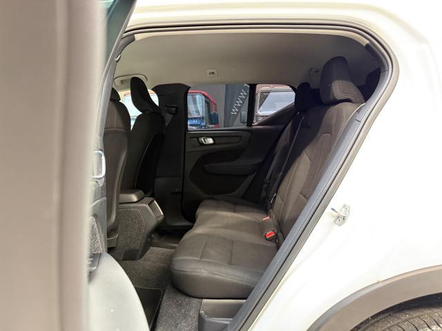 VOLVO XC40 T2 Geartronic Momentum *OK NEOPATENTATI / IVA*