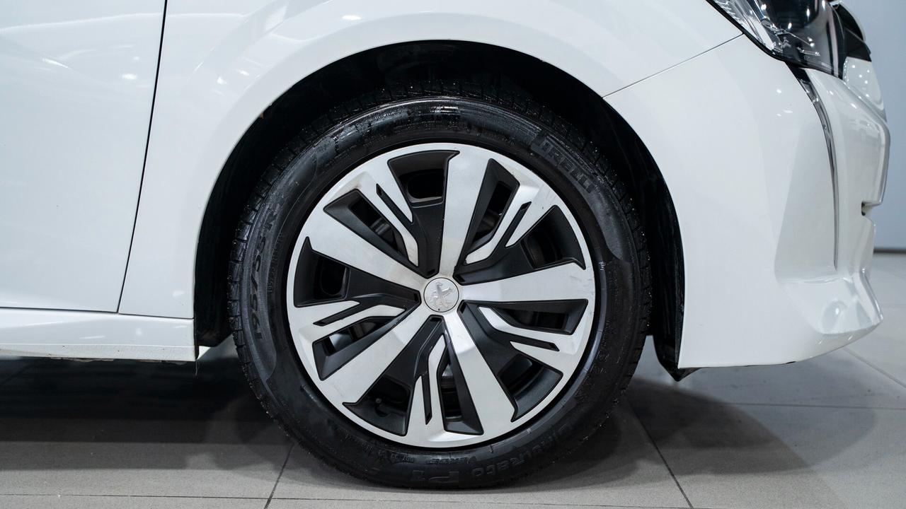 Peugeot 208 1.5 BLUEHDI ACTIVE PACK 100 CV CARPALY FULL OPTION