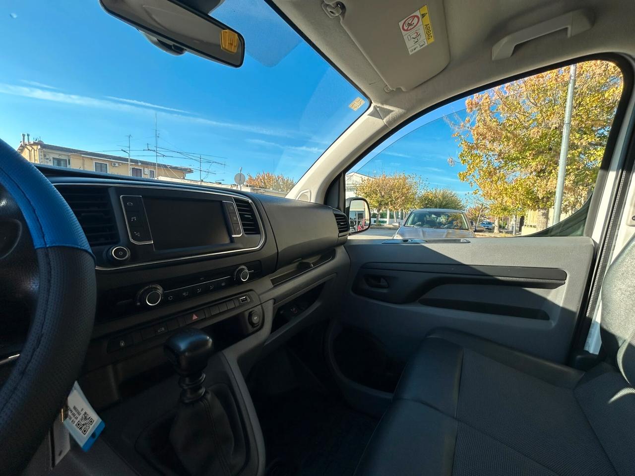 Peugeot EXPERT 4P FURGONE 2.0 BLUEHDI 120 PREMIUM STANDARD