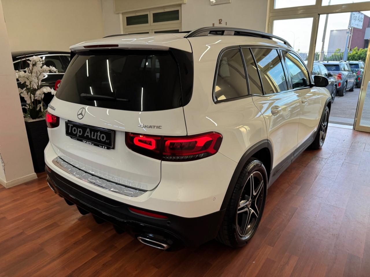 MERCEDES-BENZ GLB 200 d AUT. 4MATIC AMGLINE PREMIUM PLUS