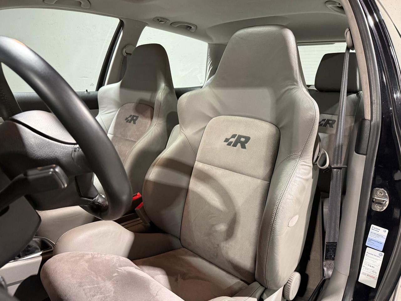 Volkswagen Golf 3.2 V6 cat 3 porte R32