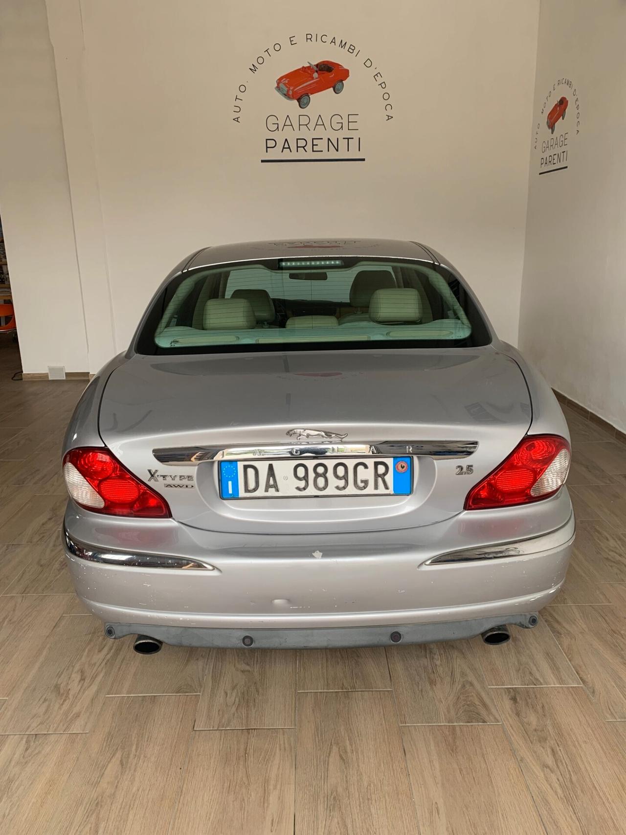 Jaguar X-Type 2.5 V6 24V cat Executive