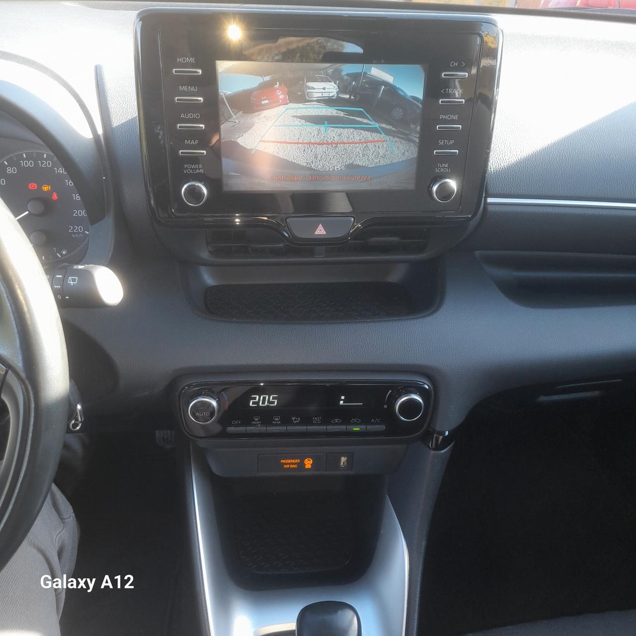 Toyota Yaris 1.5 Hybrid 5 porte Lounge