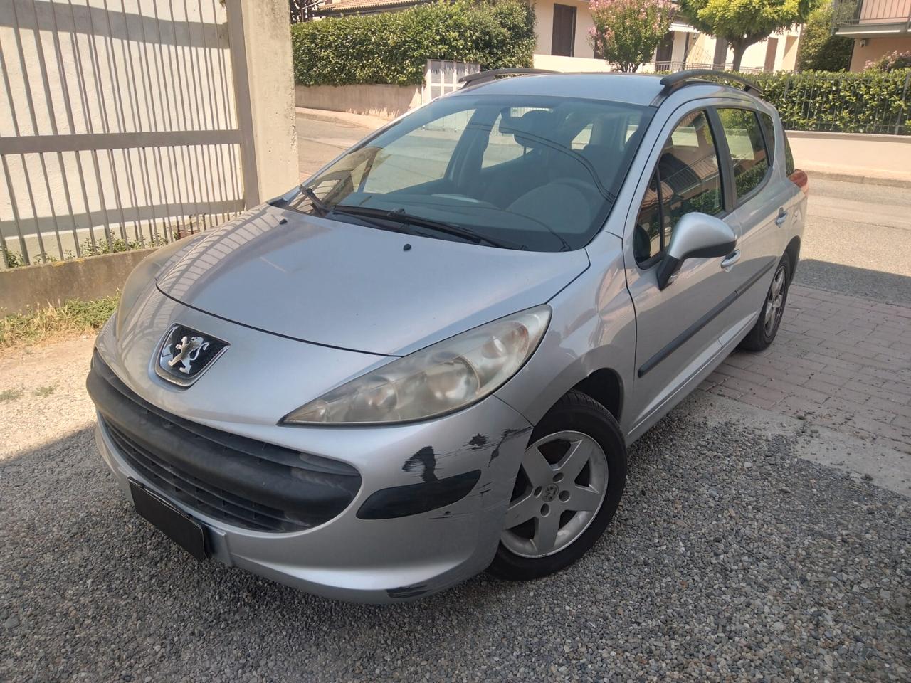 Peugeot 207 1.6 HDi 90CV SW XS Ciel xneopatentati