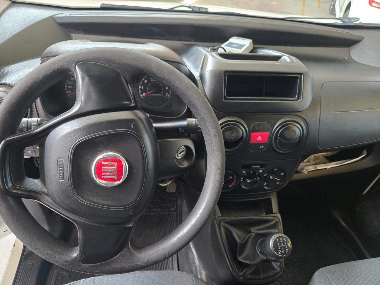 Fiat Fiorino 1.3 MJT 75CV 55kw IVA ESPOSTA
