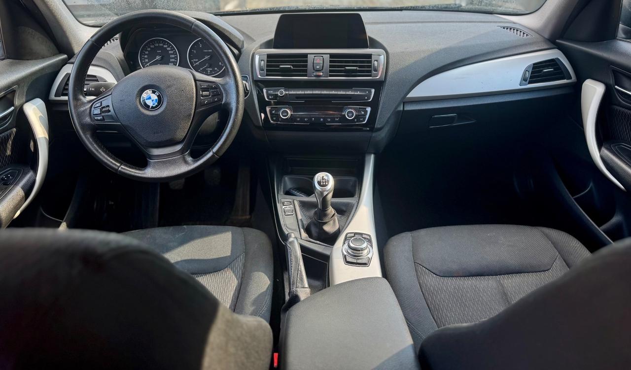 Bmw 118 118d 5p. Urban