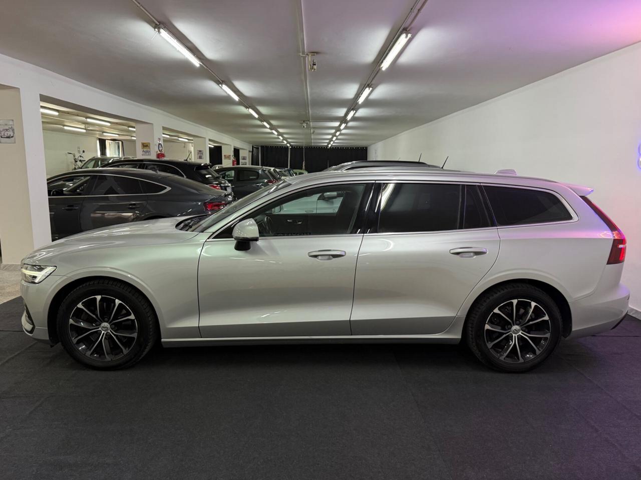 VOLVO V60 2021 B4 Geartronic
