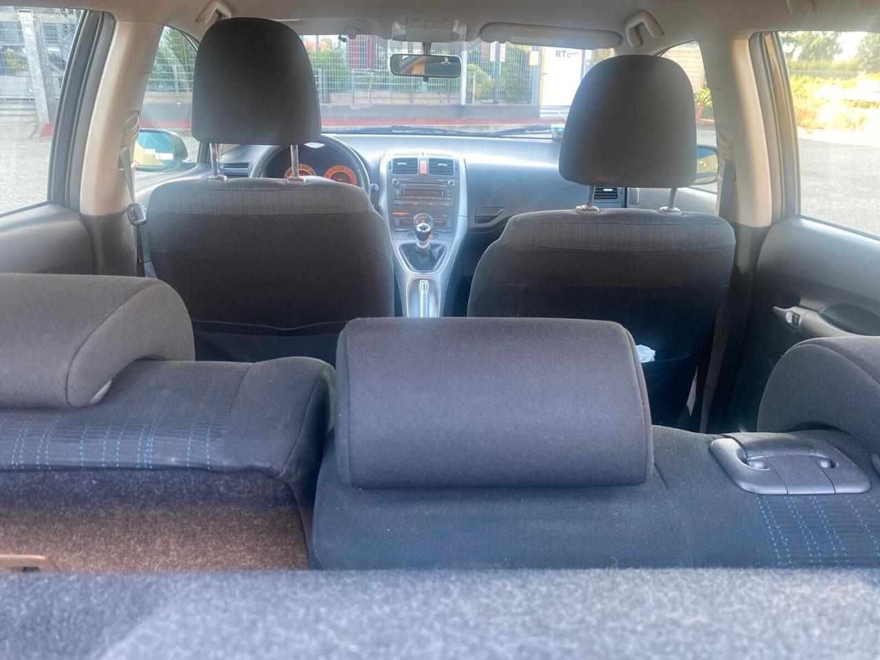 Toyota Auris 2.0 D-4D DPF 5 porte Sol MY'08
