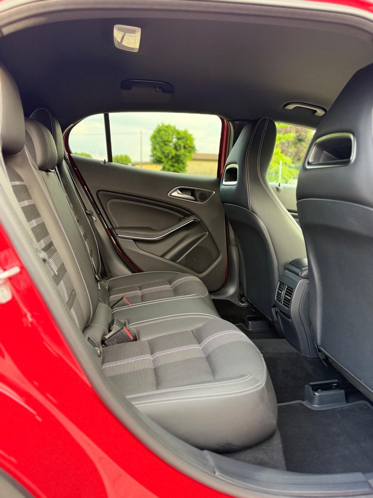 Mercedes-benz GLA 200 d Automatic Premium