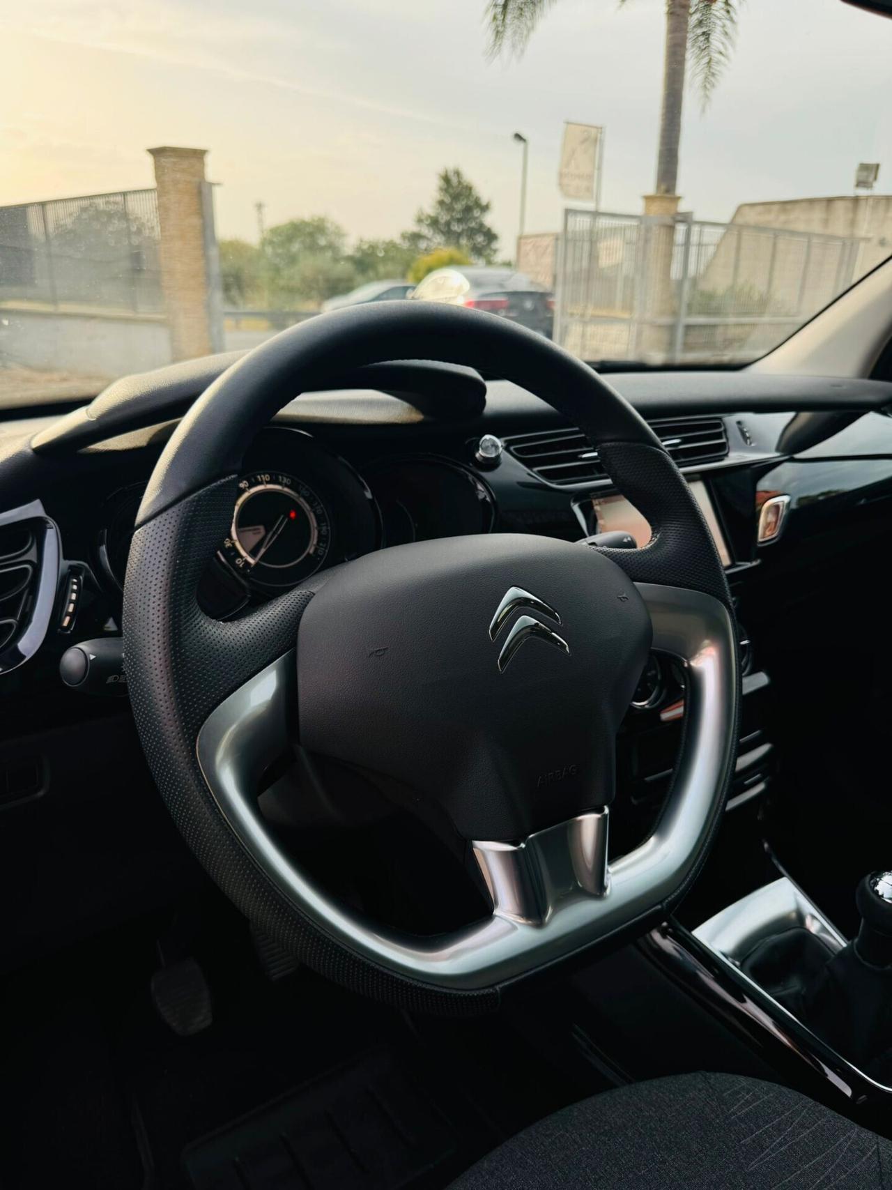 Citroen C3 BlueHDi 75cv Exclusive Tetto/Navi