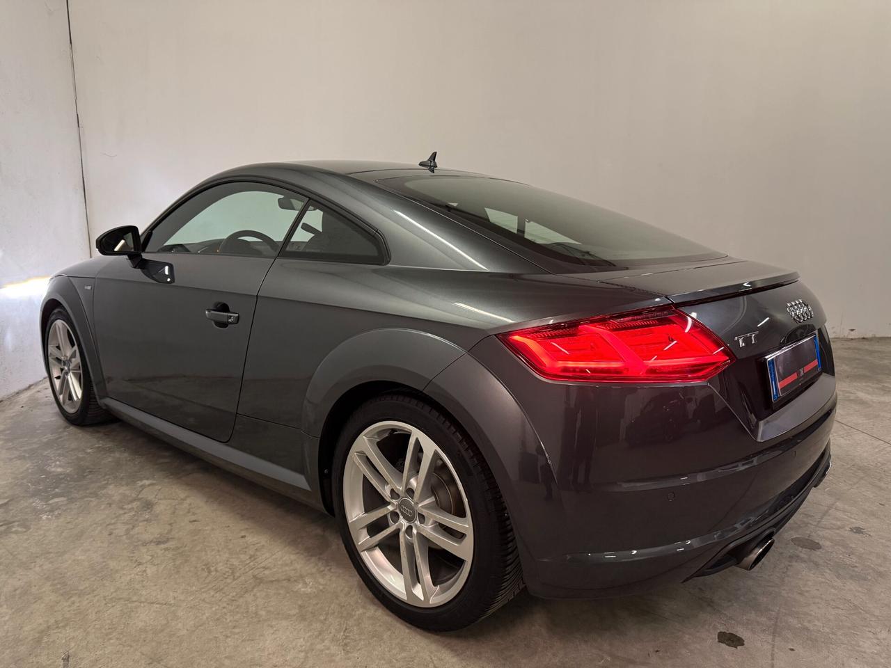 Audi TT Coupé 1.8 TFSI S tronic