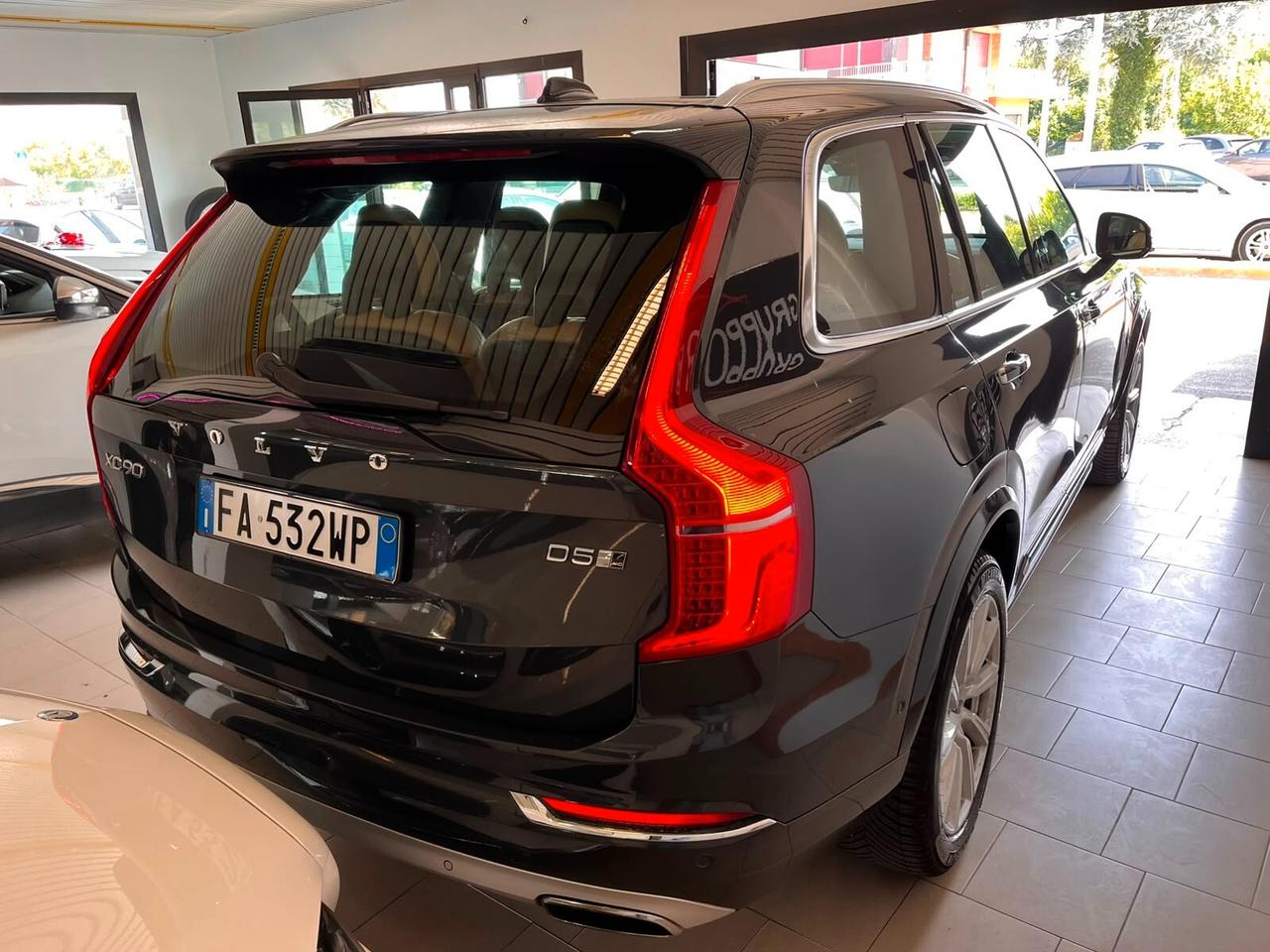 Volvo XC 90 XC90 D5 AWD Geartronic 7 posti Inscription