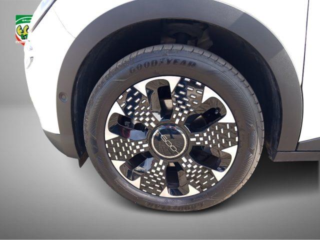 FIAT 600 Hybrid 110 CV DCT MHEV La Prima