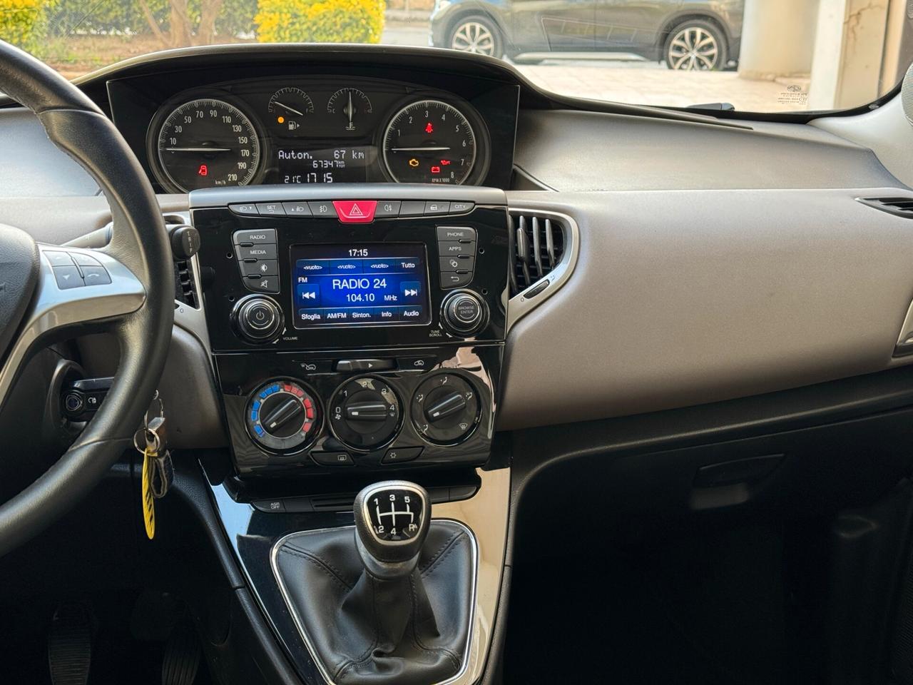 Lancia Ypsilon 1.2 69 cv 5 porte Platinum