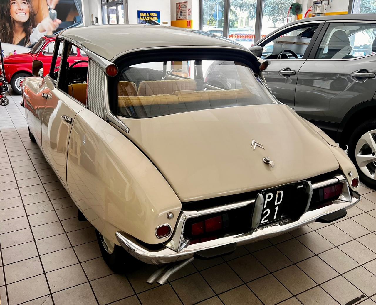 Citroen DS ID 19 1971 4 marce