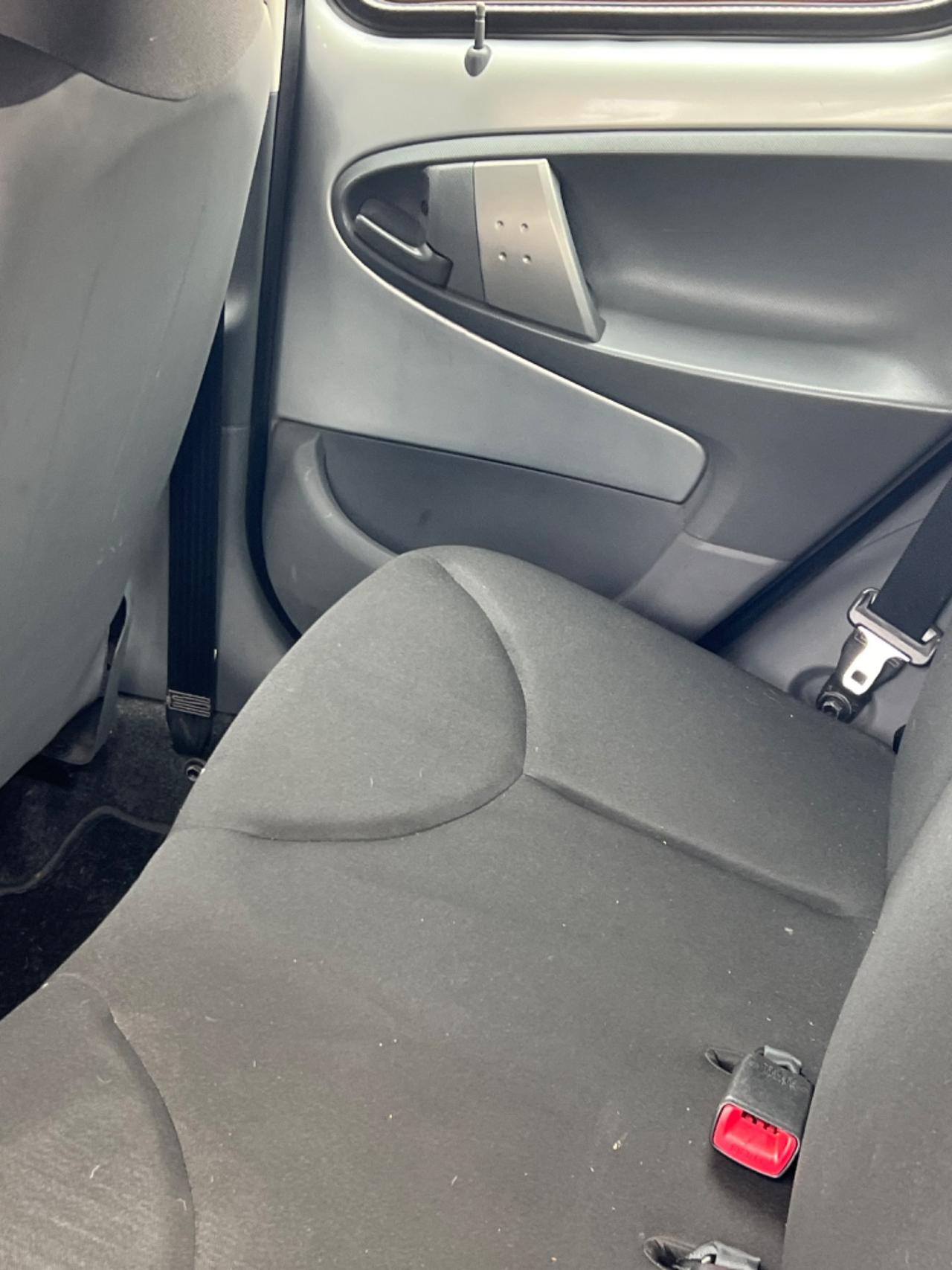 Toyota Aygo 1.0 12V VVT-i 5 porte Now Connect