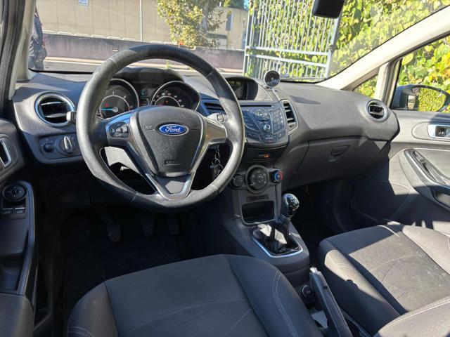 FORD Fiesta 1.5 TDCi 75CV 5 porte Black & White Edition
