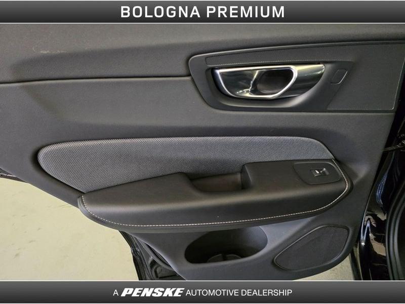 Volvo XC60 XC60 B4 (d) Geartronic R-design
