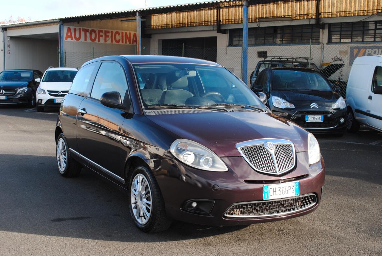 LANCIA YPSILON 1.4 BENZ/GPL 77 CV OK NEOPATENTATI