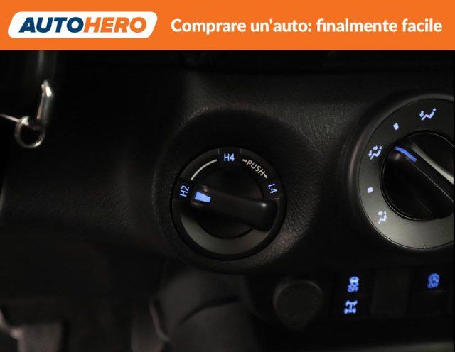 TOYOTA Hilux 2.4 D-4D 4WD 4 porte Double Cab Lounge
