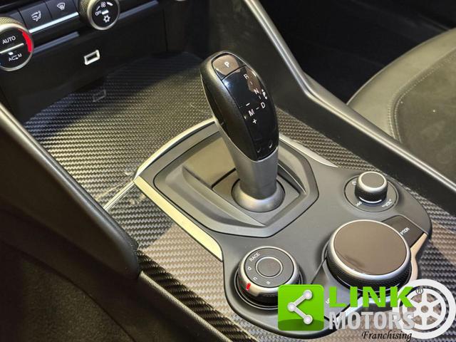 ALFA ROMEO Giulia 2.9 V6 Bi-Turbo AT8 Quadrifoglio