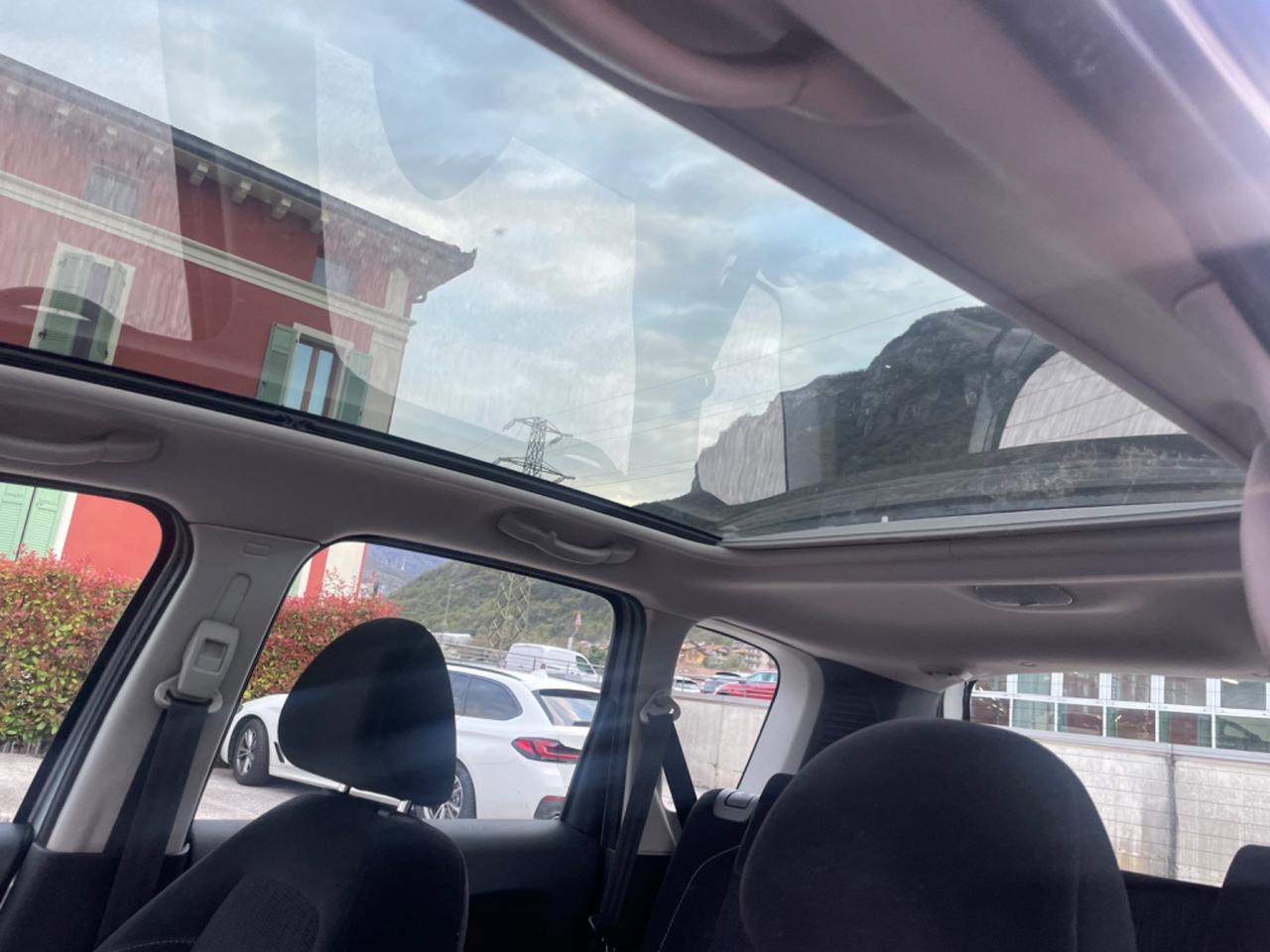 Citroen C3 Picasso 1.6 HDi 90 airdream Exclusive Style