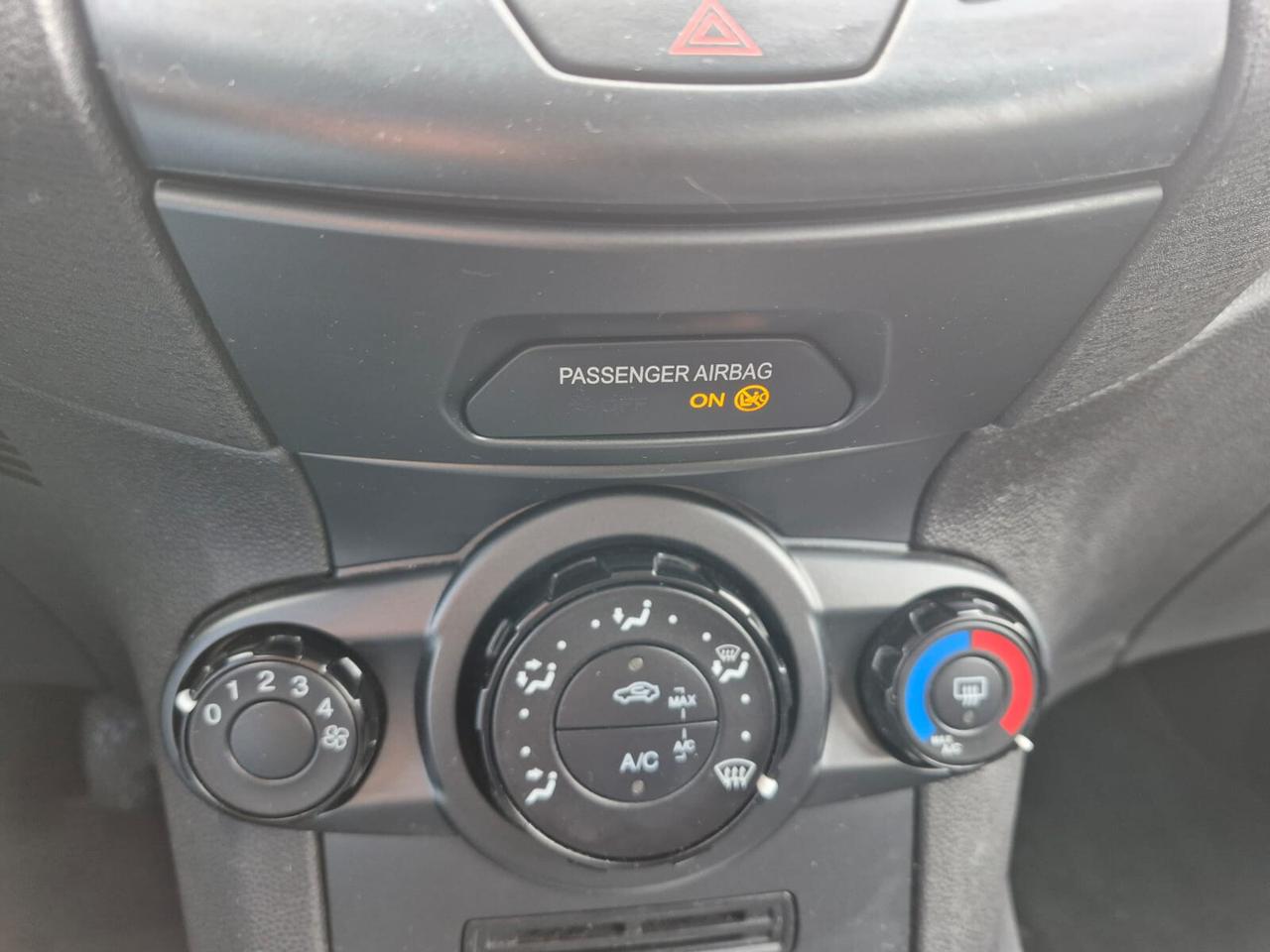 Ford Fiesta 1.5 75CV 5 porte Titanium EURO 6