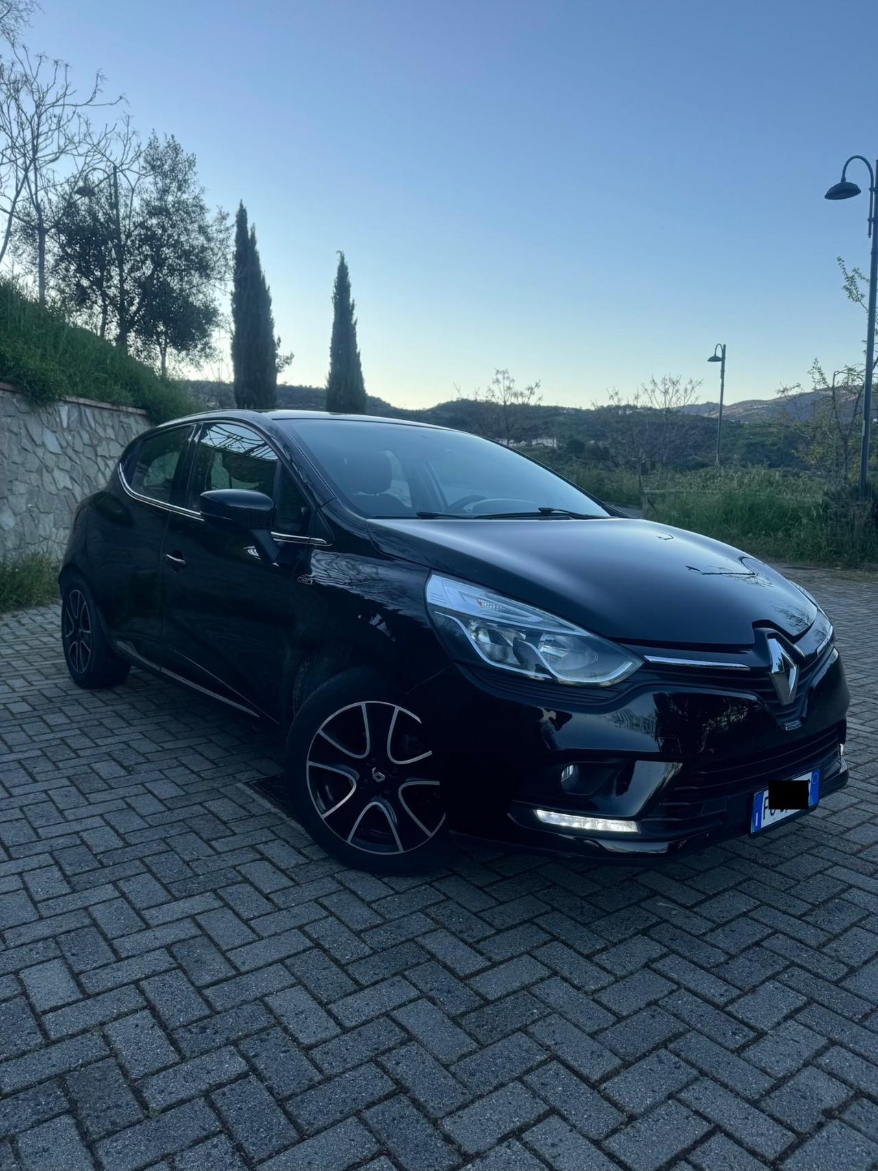 Renault Clio 1.5 dCi 90CV *Black Edition* 2016
