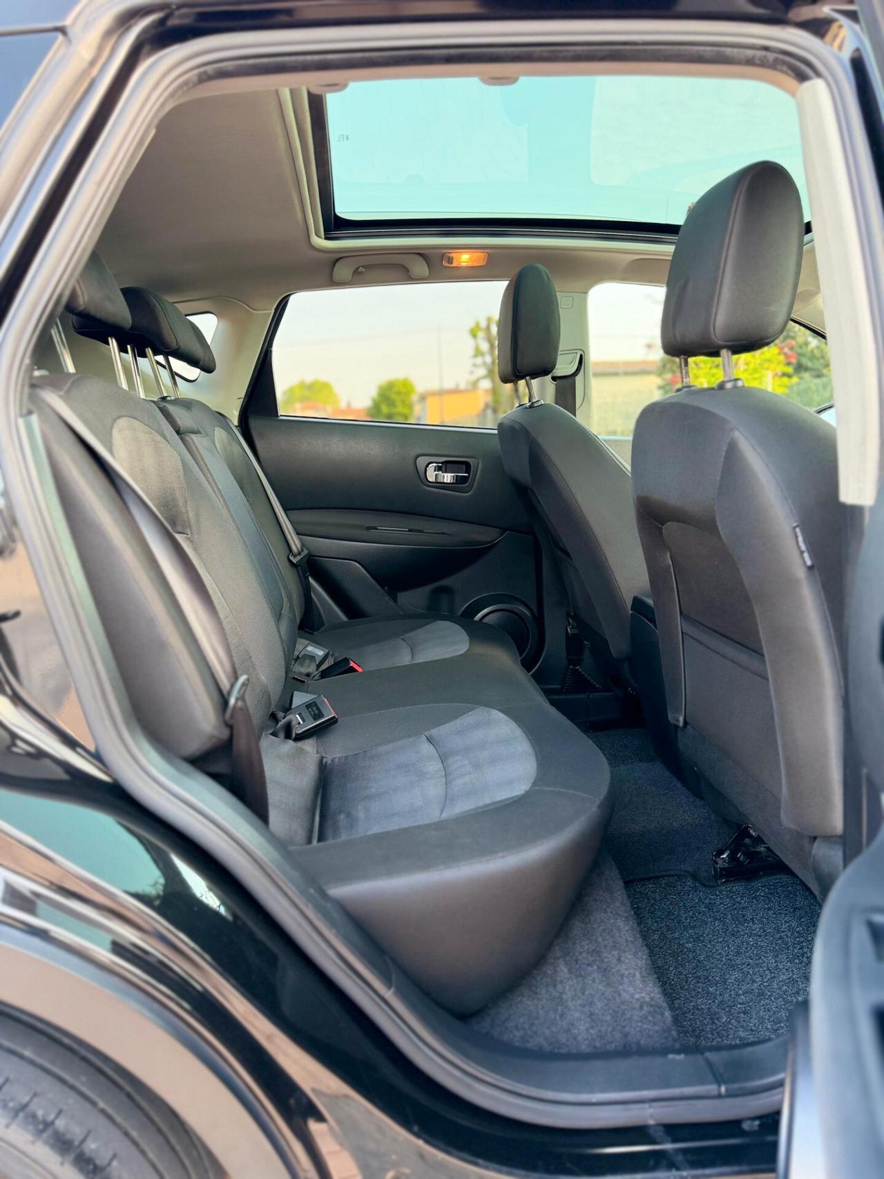 Nissan Qashqai 2.0 dCi DPF 4x4WD aut. Tekna