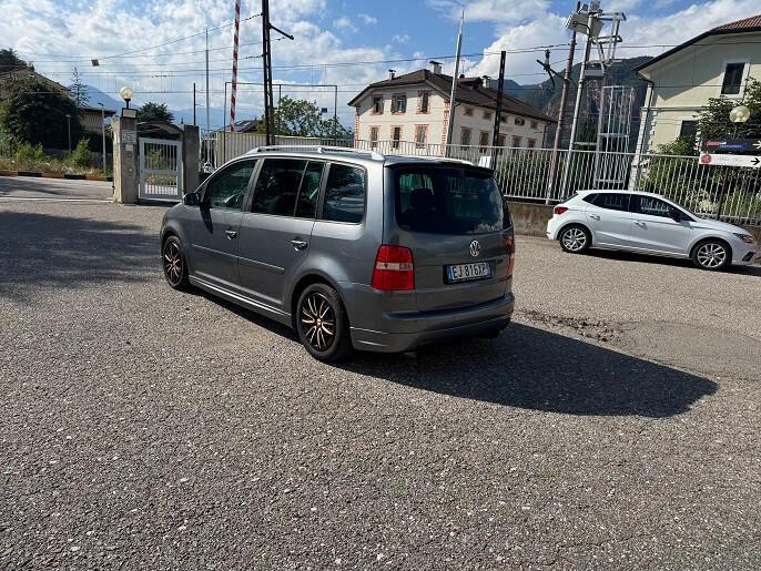 Volkswagen Touran 2.0 16V TDI Trendline