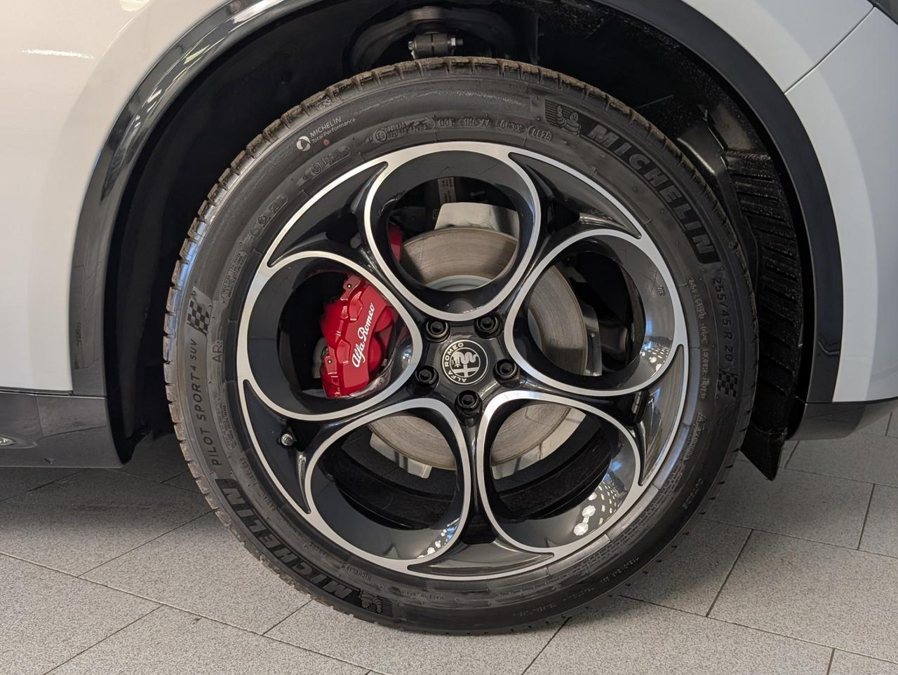 Alfa Romeo Stelvio 2.2 T Q4 210cv AT8 Veloce