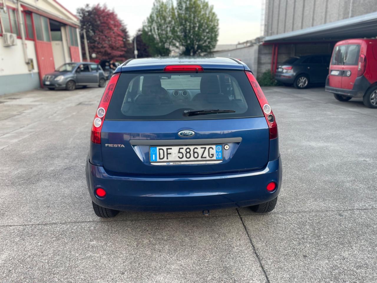 Ford Fiesta 1.2 16V 3p. Ghia