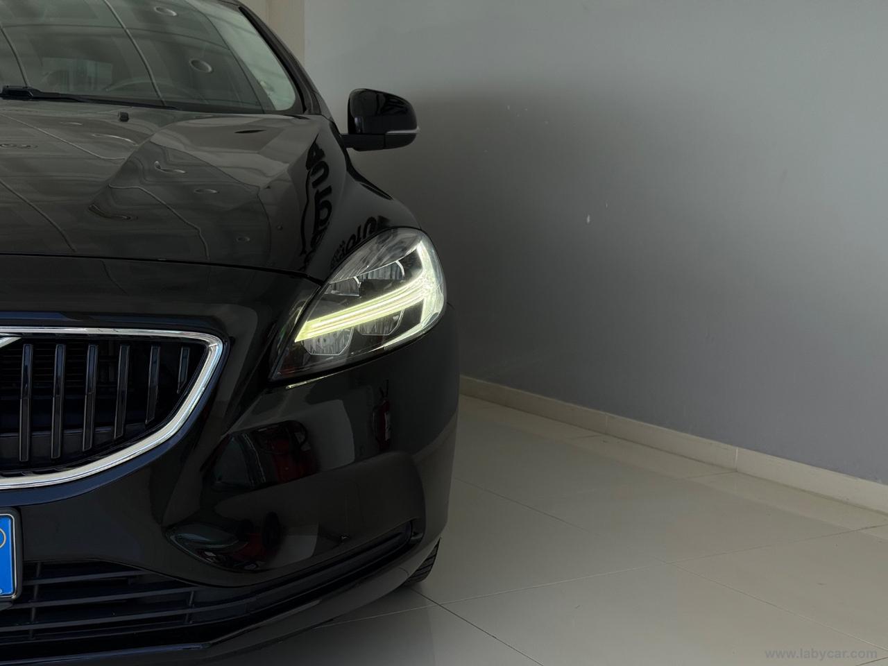 VOLVO V40 D2 Geartronic R-design